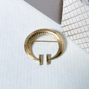 Kalevala korun 18k keltakultainen solki joka on vanha ja poistunut tuotannosta.