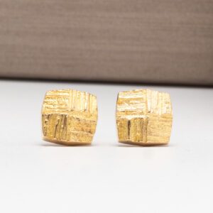 Vintagekoru, Lapponian ja Björn Weckströmin ainutlaatuinen design. Laadukkaita suomalaisia koruja luonnon inspiroimalla veistoksellisella tyylillä.