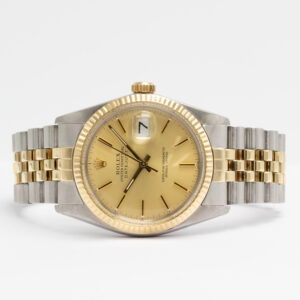 Upea ja ajaton Rolex Oyster Perpetual Datejust, vuodelta 1982. Tämä 36 mm kulta/ teräskuorinen kello edustaa Rolexin vertaansa vailla olevaa muotoilua.