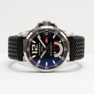 Chopard Mille Miglia Gran Turismo XL on näyttävä ja suorituskykyinen urheilukello, joka on saanut inspiraationsa legendaarisesta Mille Miglia -kilpa-ajosta.