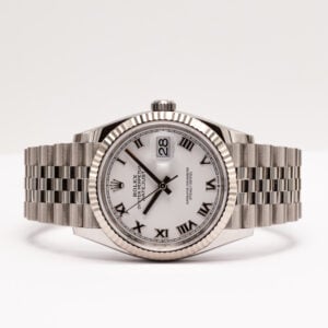 Upea ja ajaton Rolex Oyster Perpetual Datejust, vuodelta 2020.