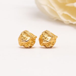 Lapponian ikoniset Hippu-korvakorut edustavat Björn Weckströmin tunnistettavaa muotoilua.