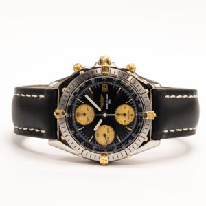 Breitling Chronomat on ikoninen kronografi, joka edustaa 1980-luvun urheilullista ja teknistä kellomuotoilua parhaimmillaan.