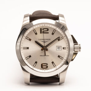 Longines Conquest on sporttinen ja selkeälinjainen rannekello, joka edustaa Longinesin pitkää perinnettä urheilukellojen valmistajana.