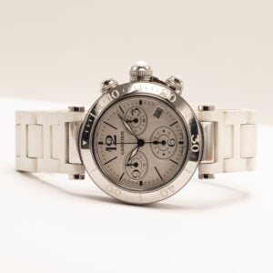 Cartier Pasha SeatimerChronograph W3140005 on yksi Cartierin tunnetuimmista sporttimalleista. Malli perustuu 1930-luvun alkuperäiseen suunnitteluun.