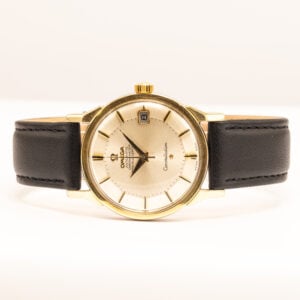 Omega Constellation Pie Pan vuodelta 1968. 34 mm kullattu kuori, automaattinen cal. 564 -koneisto ja klassinen Pie Pan -taulu. Täyshuollettu 8/2026.